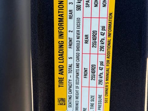 Used 2026 Tesla Model Y 2WD image 38