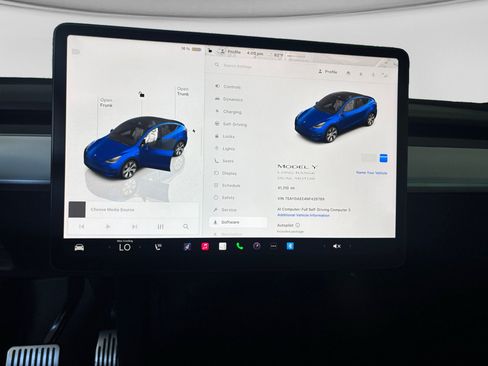 Used 2022 Tesla Model Y Long Range AWD/4WD image 6