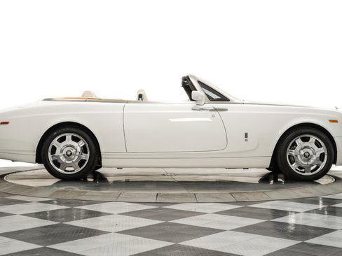 Used 2008 Rolls-Royce Phantom Drophead Coupe RWD image 41