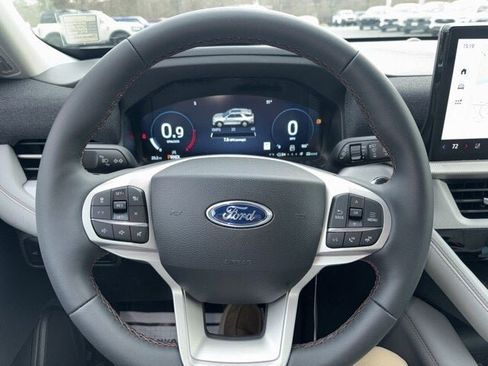 New 2026 Ford Explorer Active w/ Active Comfort Package image 13
