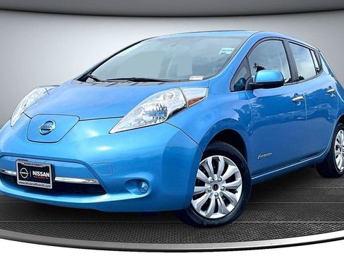 Used 2013 Nissan Leaf S w/ Charger Pkg FWD image 4