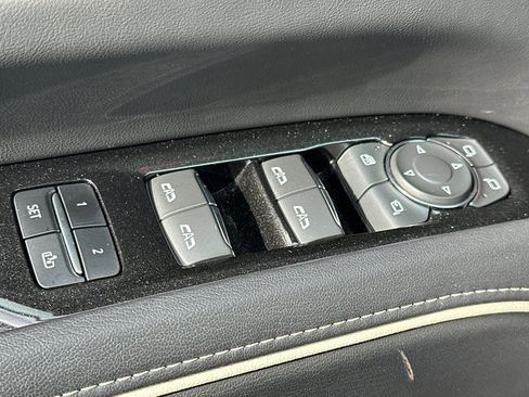 Certified 2024 Cadillac Escalade Sport w/ LPO, ONYX Package image 12