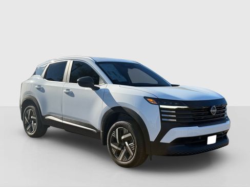 New 2026 Nissan Kicks SV FWD image 8