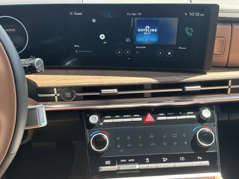 New 2026 Hyundai Santa Fe Calligraphy FWD image 17