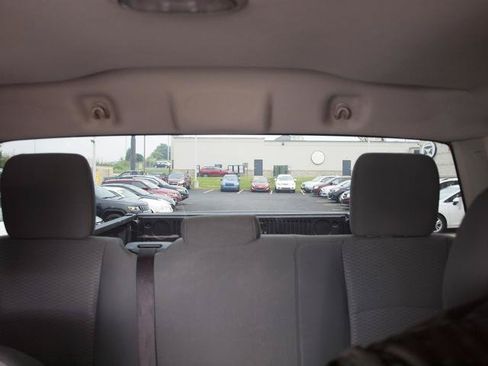 Used 2017 RAM 1500 Express AWD/4WD image 12
