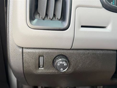 Used 2019 Chevrolet Colorado W/T RWD image 15