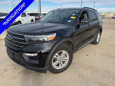 Certified 2022 Ford Explorer XLT w/ Equipment Group 202A image 1