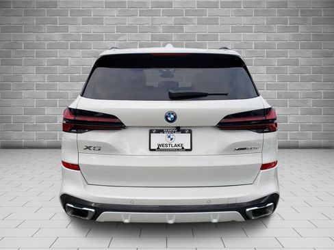 Used 2025 BMW X5 xDrive50e w/ M Sport Package image 6