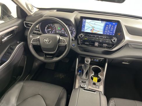 Used 2022 Toyota Highlander Platinum AWD/4WD image 15
