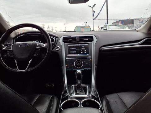 Used 2013 Ford Fusion Titanium w/ Titanium Driver Assist Pkg image 10