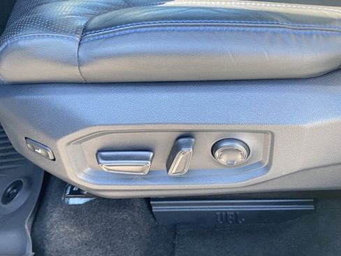 Used 2024 Toyota Tundra Platinum image 33