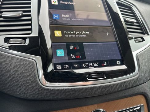 Certified 2024 Volvo XC90 T8 Plus w/ Protection Package Premier image 30