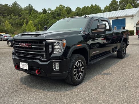 Used 2022 GMC Sierra 3500 AT4 w/ AT4 Premium Plus Package AWD/4WD image 4