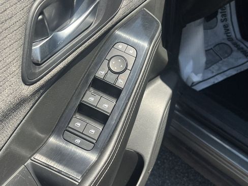 Used 2023 Nissan Rogue SV image 13