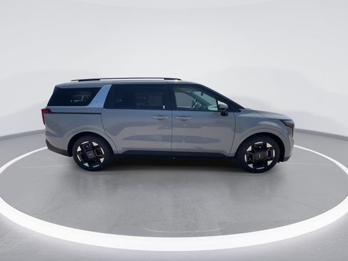 New 2026 Kia Carnival EX FWD image 9
