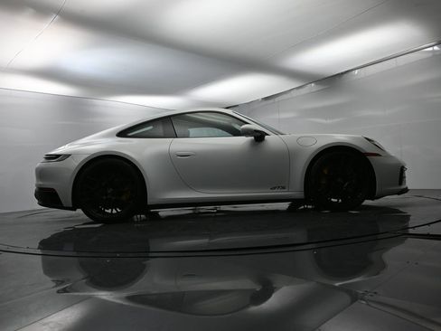 Used 2024 Porsche 911 Carrera GTS image 54