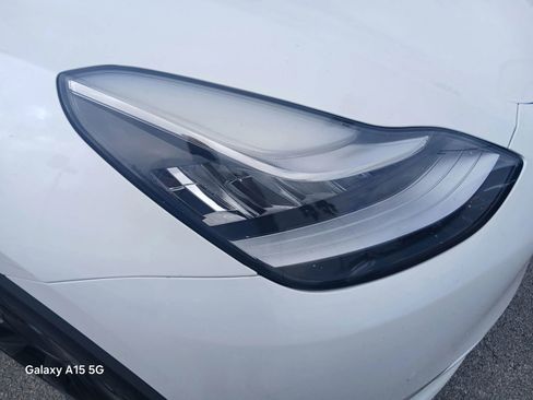 Used 2021 Tesla Model Y Long Range image 21