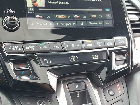 Used 2019 Honda Odyssey EX-L image 19
