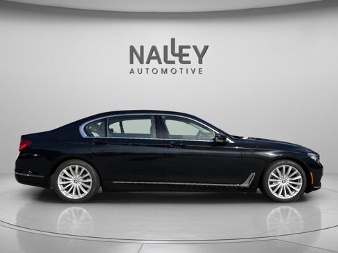 Used 2018 BMW 740i image 5