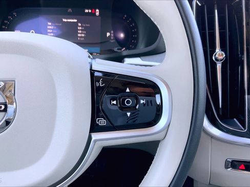 Used 2026 Volvo V60 B5 Cross Country Plus w/ Protection Package Premier image 25