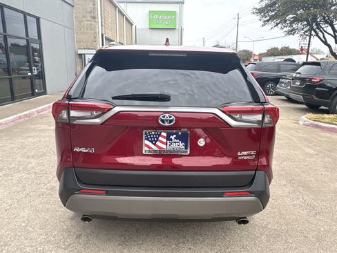 Used 2019 Toyota RAV4 Limited w/ Limited Grade Weather Package AWD/4WD image 13