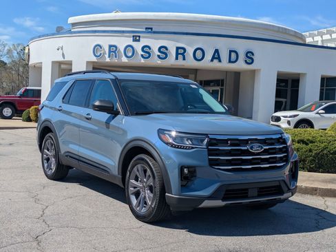 New 2026 Ford Explorer Active image 1