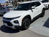 Used 2023 Chevrolet TrailBlazer LT image 2