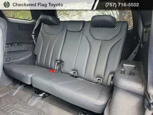 Used 2023 Hyundai Palisade Calligraphy image 22