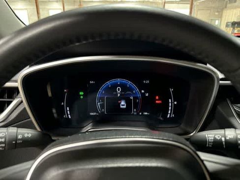 Certified 2025 Toyota Corolla Cross XLE AWD/4WD image 33