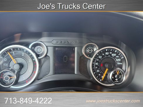 Used 2020 RAM 3500 Tradesman w/ Chrome Appearance Group RWD image 19