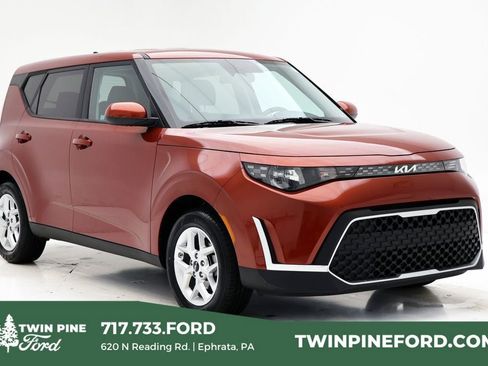 Used 2024 Kia Soul LX w/ Option Group 015 image 1