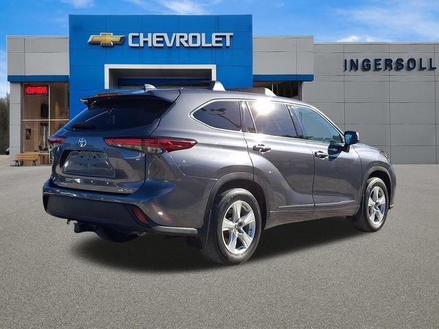 Used 2020 Toyota Highlander LE AWD/4WD image 23