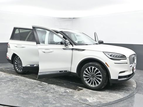 Used 2023 Lincoln Aviator AWD w/ Premium Package image 54