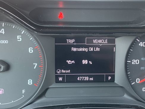 Used 2024 Chevrolet Trax LS FWD image 32