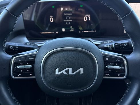 Used 2025 Kia Sorento S w/ Panoramic Sunroof Package image 24