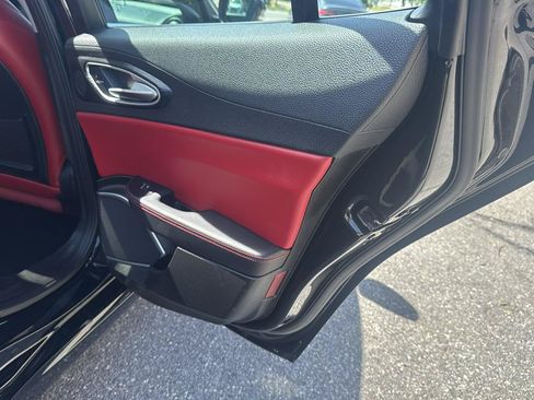 Used 2019 Alfa Romeo Giulia AWD w/ Cold Weather Package image 37