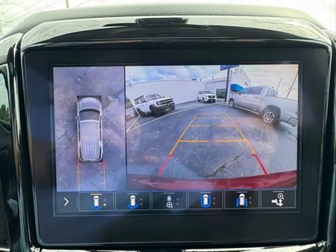 Used 2020 Chevrolet Traverse Premier w/ LPO, Floor Liner Package image 10