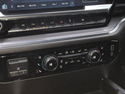 Used 2024 Chevrolet Silverado 1500 High Country w/ High Country Premium Package image 22