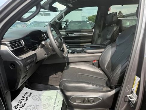 Certified 2022 Jeep Wagoneer Series II w/ Convenience Group I AWD/4WD image 10