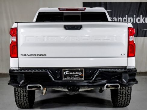 Used 2022 Chevrolet Silverado 1500 LT Trail Boss w/ Convenience Package II AWD/4WD image 9