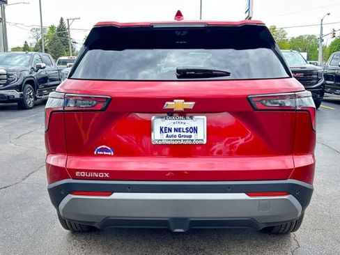 New 2026 Chevrolet Equinox LT w/ Convenience Package II FWD image 10
