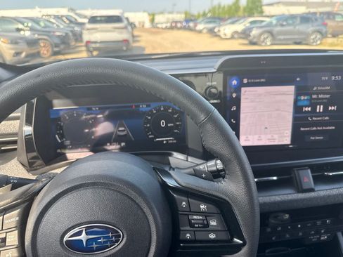Used 2026 Subaru Outback Limited AWD/4WD image 19