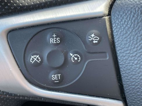 Used 2023 GMC Acadia SLE w/ Driver Convenience Package image 14