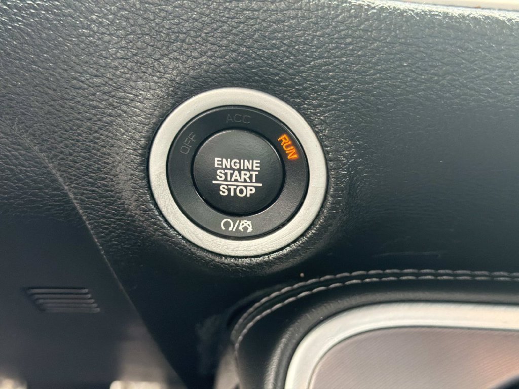 Used 2022 Dodge Challenger R/T RWD image 26