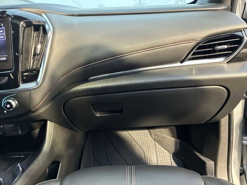 Certified 2023 Chevrolet Traverse RS image 30