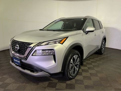 Certified 2023 Nissan Rogue SV w/ SV Premium B Package AWD/4WD image 3