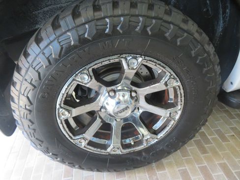 Used 2015 Toyota Sequoia SR5 w/ Premium Package image 9