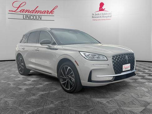 Certified 2024 Lincoln Corsair Grand Touring w/ Towing Package image 7