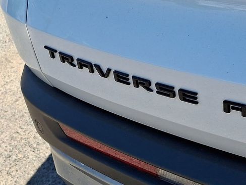 Used 2024 Chevrolet Traverse Z71 AWD/4WD image 30