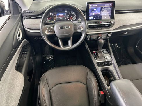 Used 2022 Jeep Compass Latitude w/ Sun and Sound Group AWD/4WD image 21